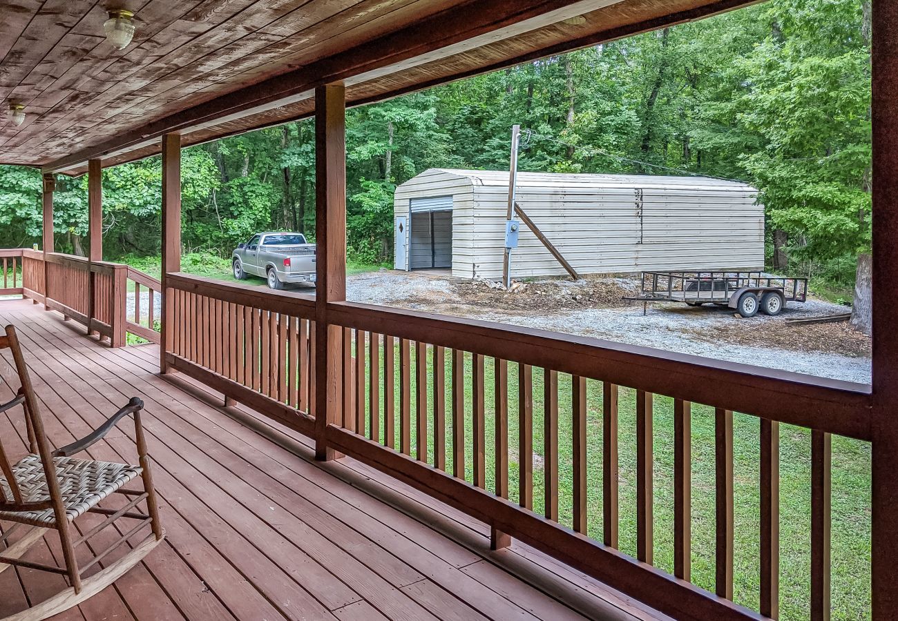 House in Mountain View - Fifty-Six Cabin ~ Privacy in the woods near the best outdoor rec areas