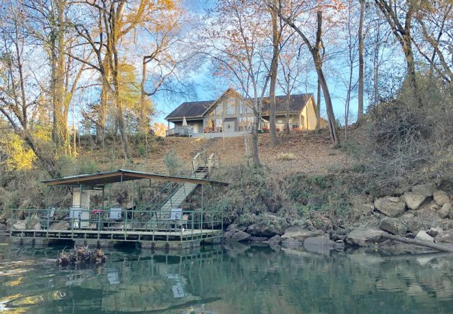 House in Pangburn - Dripping Springs Retreat ~ on The Little Red River - blazing wifi