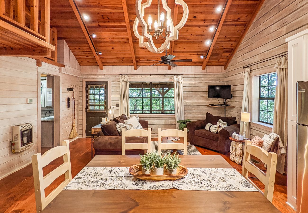 House in Mountain View - Lagniappe Cabin in the Woods