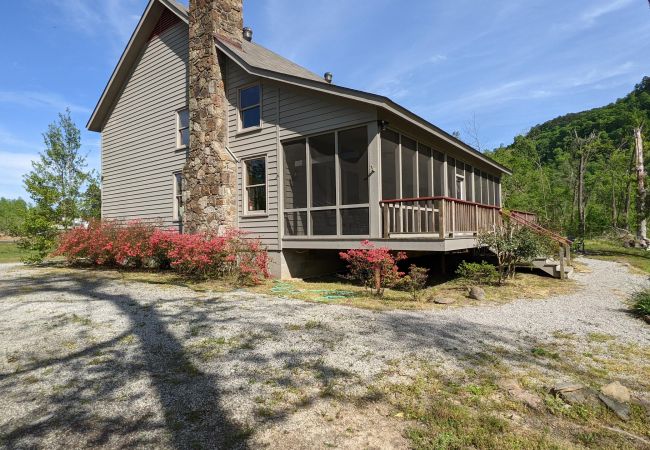 House in Heber Springs - Wildflower Retreat ~ on the Little Red