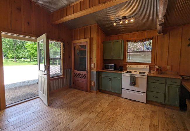 House in Mountain View - Coolwater Comfort ~ on the White River House in Mountain View - Coolwater Comfort ~ on the White River