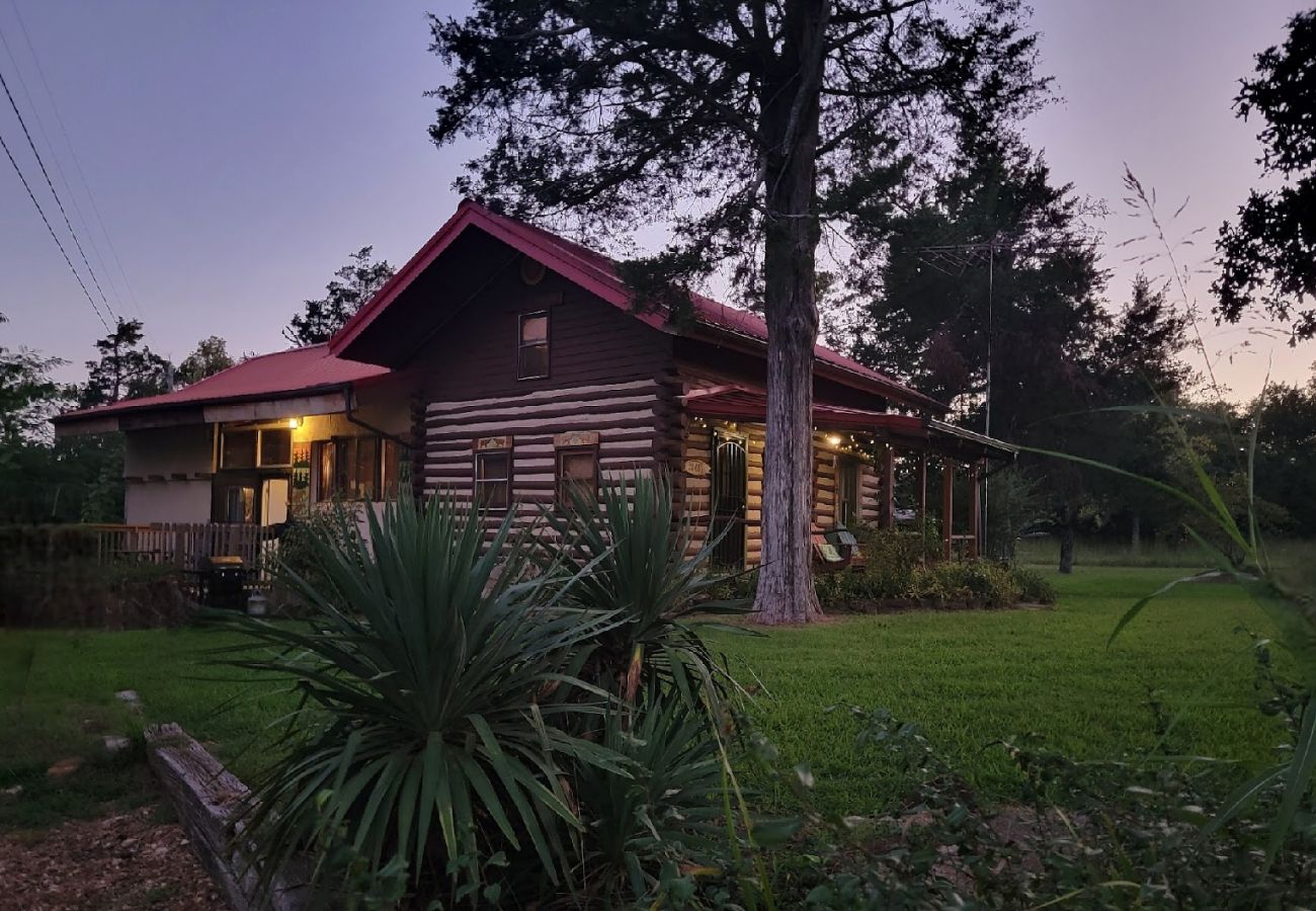 House in Calico Rock - Log Cabin at Tan Trough Holler