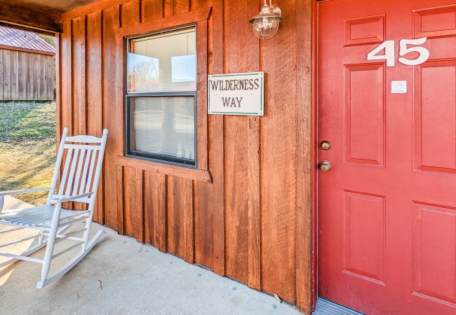 House in Mountain View - #45 Pinewood Wilderness Way House in Mountain View - #45 Pinewood Wilderness Way