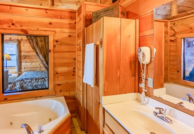 House in Mountain View - #45 Pinewood Wilderness Way House in Mountain View - #45 Pinewood Wilderness Way