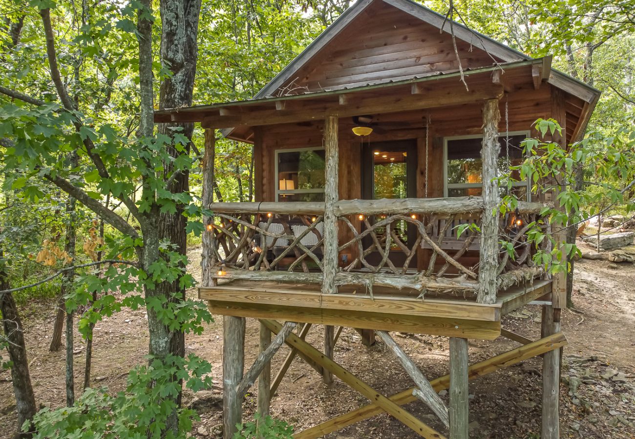 Cabin in Mountain View - Treehouse Thyme - total privacy in woods