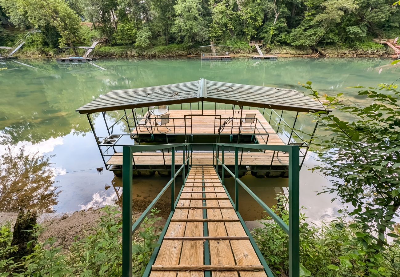 House in Heber Springs - Reel River House ~ on the Little Red