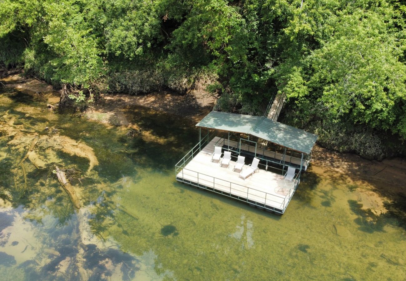 House in Heber Springs - Reel River House ~ on the Little Red