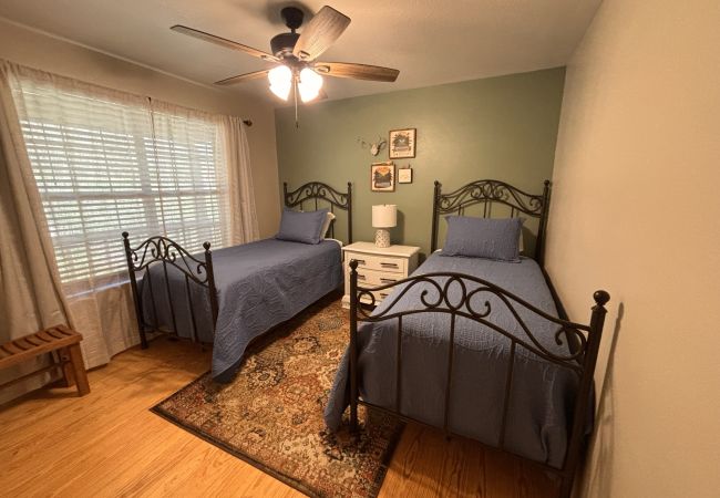 House in Mountain View - Mountainside Nest ~ with amazing views House in Mountain View - Mountainside Nest ~ with amazing views