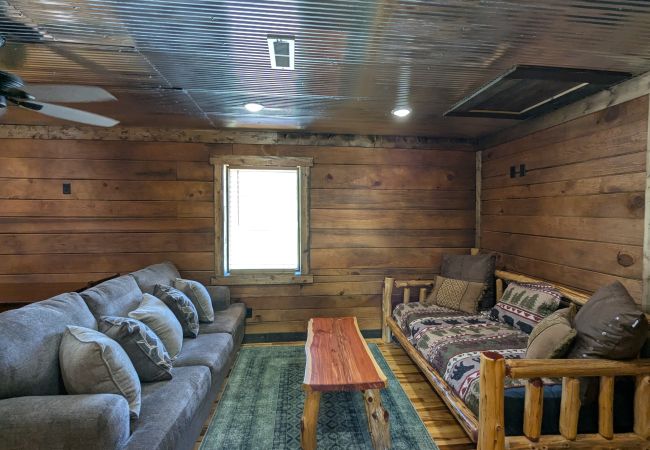 Apartment in Norfork - Red's Landing ~ on the White + Norfork rivers Apartment in Norfork - Red's Landing ~ on the White + Norfork rivers