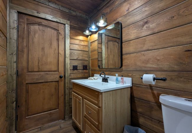 Apartment in Norfork - Red's Landing ~ on the White + Norfork rivers Apartment in Norfork - Red's Landing ~ on the White + Norfork rivers