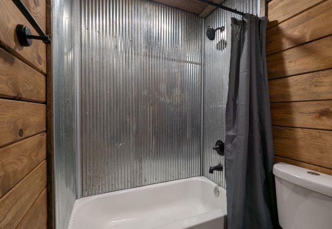 Apartment in Norfork - Three Chutes ~ a fishing haven Apartment in Norfork - Three Chutes ~ a fishing haven